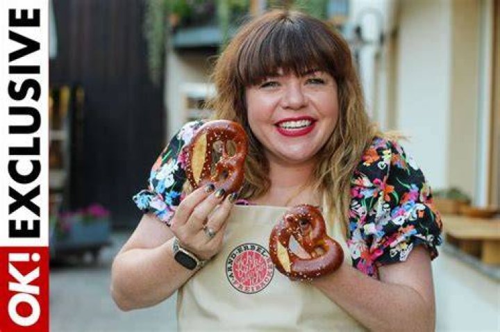 
Bake Off Star Briony May Williams Unique Hand Has Won The Hearts Of Her Fans In Escape To The Country Episodes 