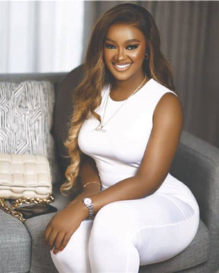 
Luchy Donalds Looks Breathtaking As She Showcases New Look 