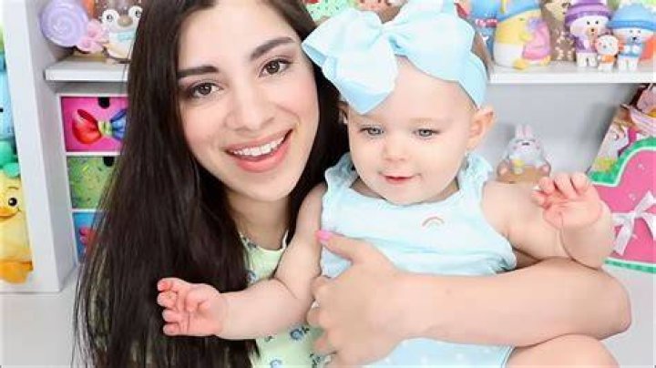 Youtuber Moriah Elizabeth Has A Baby As She Reveals In Her New Vide